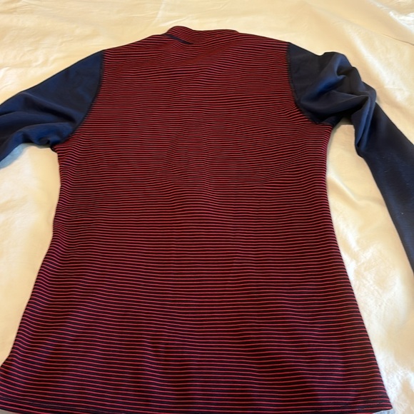 Patagonia 1/2 Zip in GWC - Picture 4 of 5